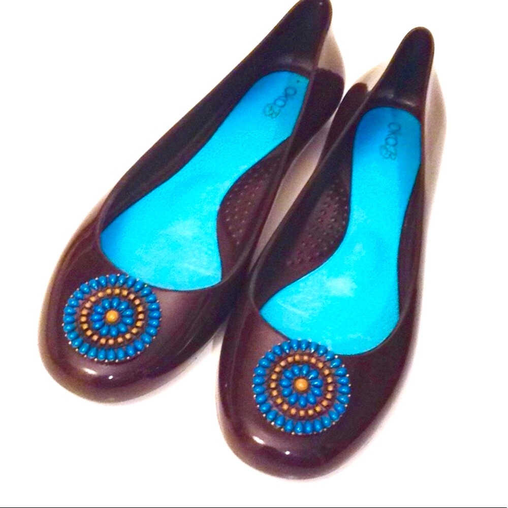 Oka-B Rider Ballet Flat, Chocolate w/Beaded Circle